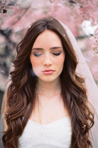5-Wedding-Hairstyles-for-Long-Hair-Brides